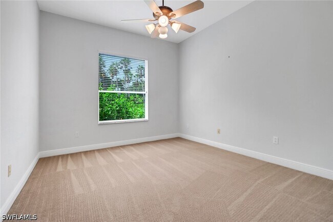 Building Photo - 11128 Sierra Palm Ct