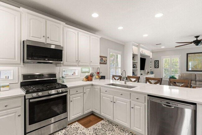 Building Photo - 149 Harbor Pointe Dr