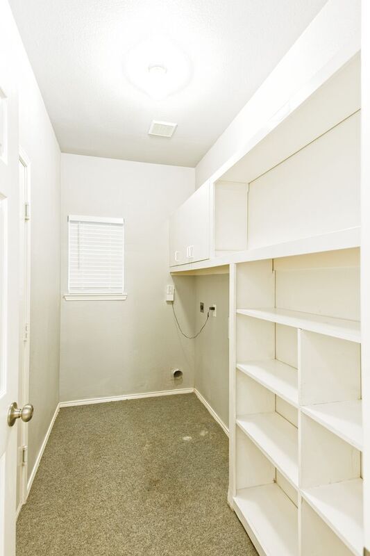Building Photo - 9220 Norman Dr