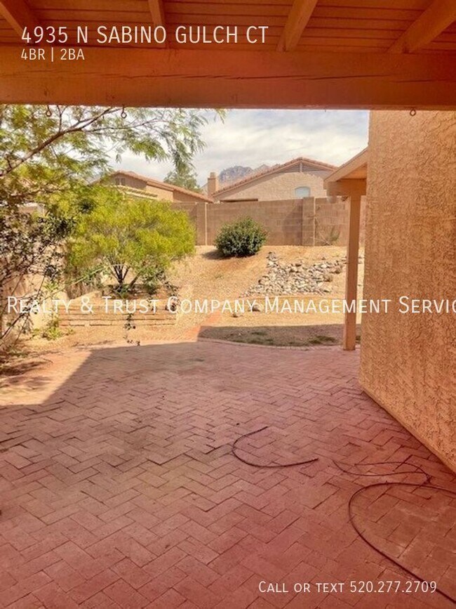 Building Photo - 4935 N Sabino Gulch Ct