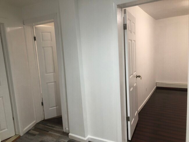 Building Photo - 46 Jefferson Pl