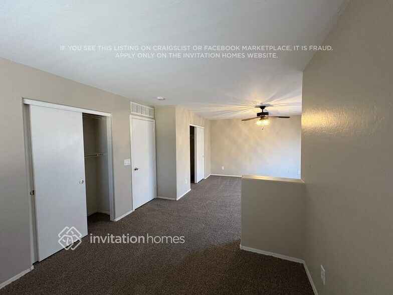 Building Photo - 3208 S 162nd Ln