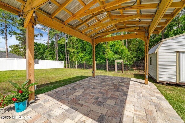 Building Photo - 3149 Silverado Cir