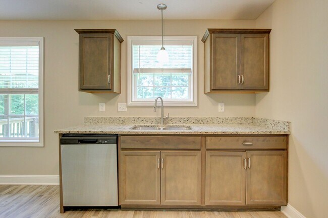 Building Photo - 1121 Cardinal Creek Dr