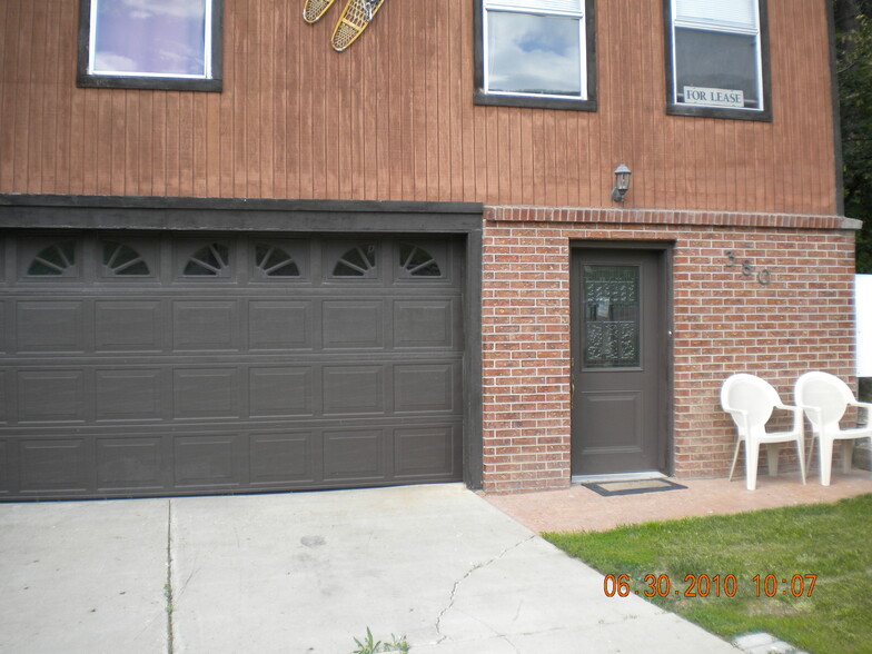 Primary Photo - 380 Aspen Dr