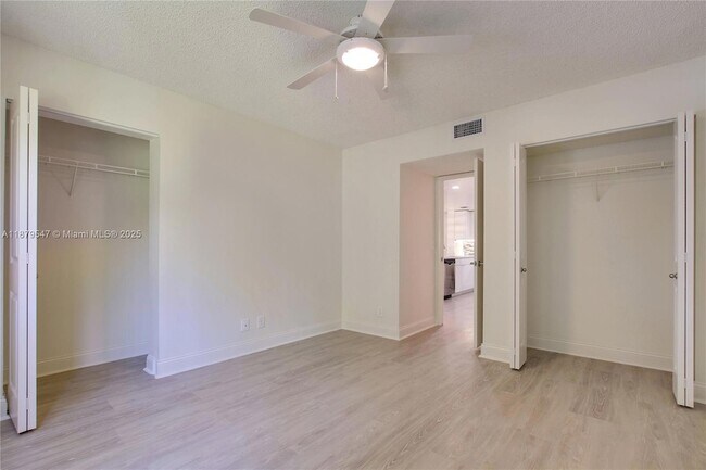 Building Photo - 3605 NE 207th St