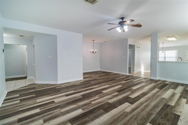 Building Photo - 19643 Summerlin Dr