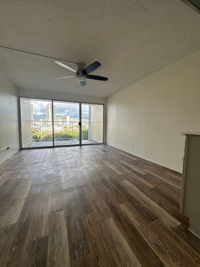 Building Photo - Waikiki Aloha Lani NEWLY RENOVATED 1 bed, ...