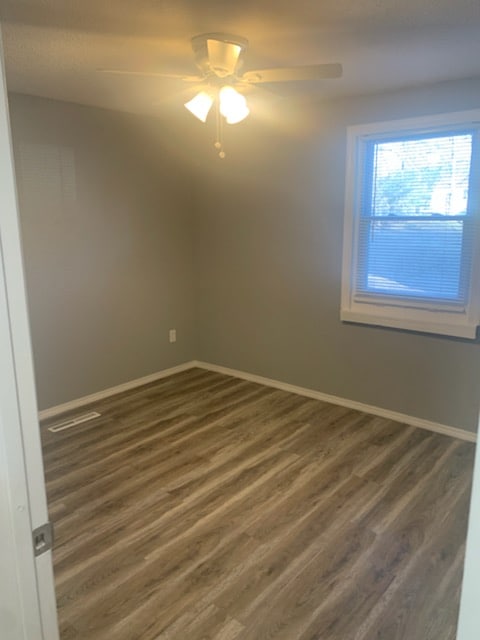 Building Photo - 470 Fieldcrest Dr
