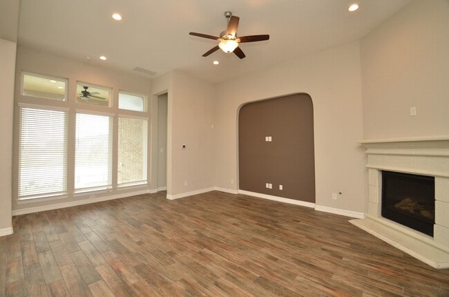 Building Photo - 24023 Tirso River Ct