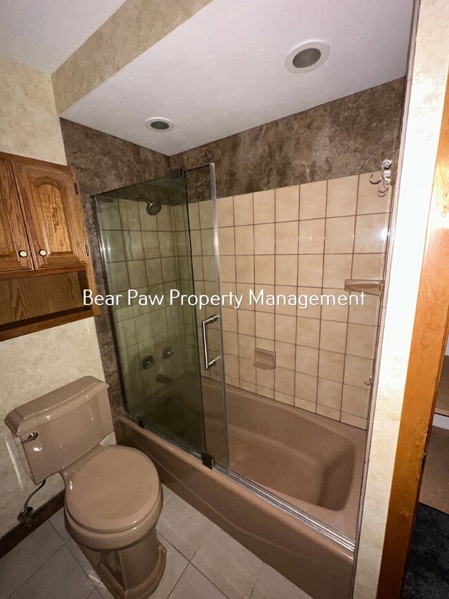 Building Photo - "Charming 3-Bedroom Retreat with 2 Full Baths in Conifer"