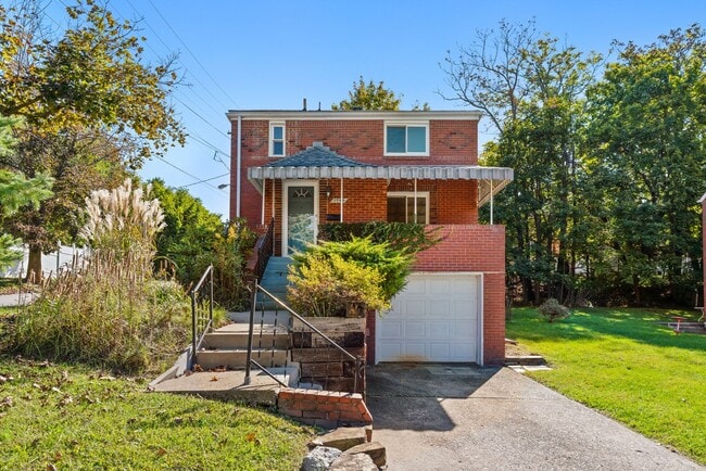 Primary Photo - 3Bd/1.5 Bath Home -- Available now with a PROMOTION!