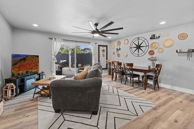 Building Photo - 3516 Las Vegas Dr