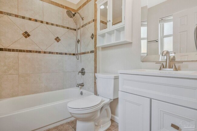 Building Photo - 2325 Merle Cir