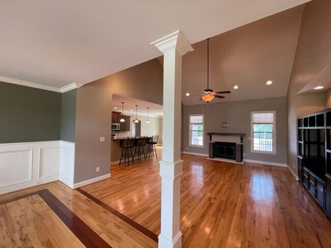 Building Photo - 3725 Nether Ridge Rd