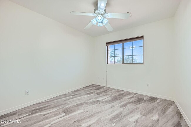 Building Photo - 10310 E Le Marche Dr