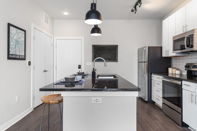 Building Photo - Gallerie Apartments