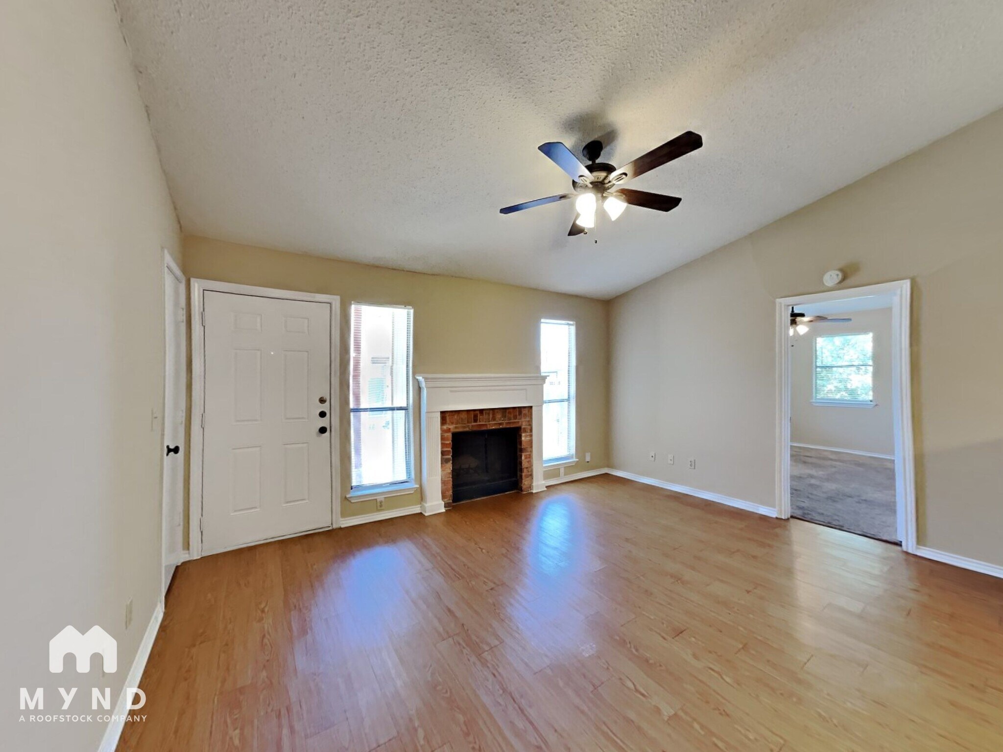 Building Photo - 1213 Hyridge St