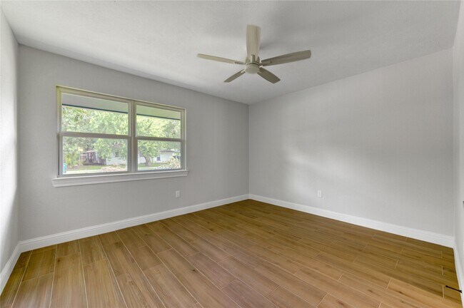 Building Photo - 3538 Truxton Dr
