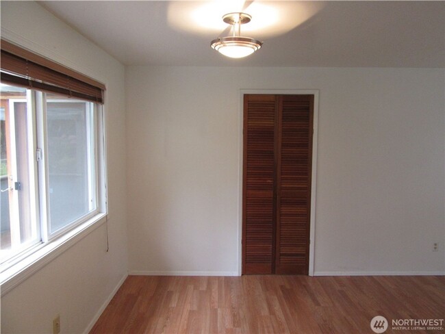 Building Photo - 3bd/1ba Kirkland Home