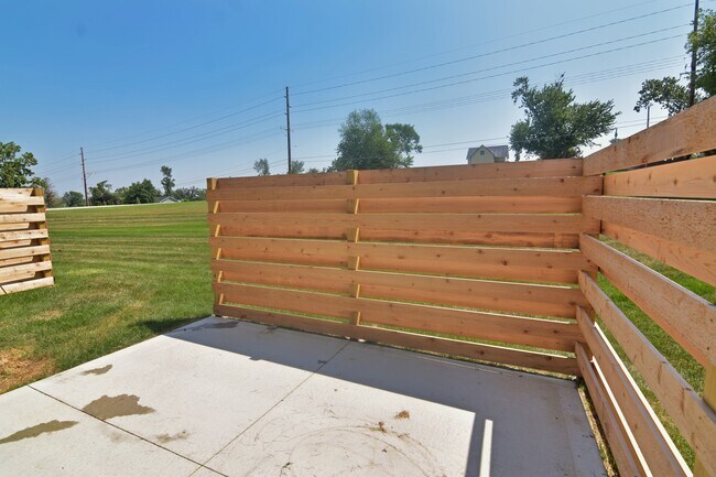 Building Photo - 14 Crosby Park Dr