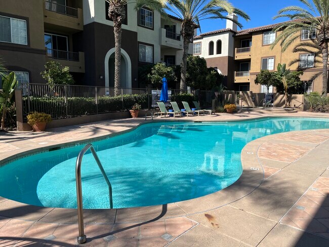 Lagoon style pool with bbq area/spa - 8228 Station Village Ln