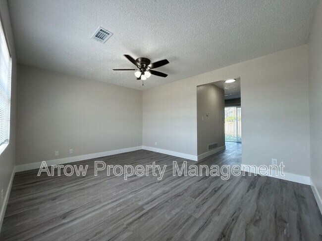 Building Photo - 1320 S Jackson St