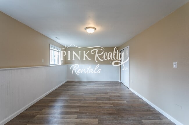 Building Photo - 8274 Caravel Dr