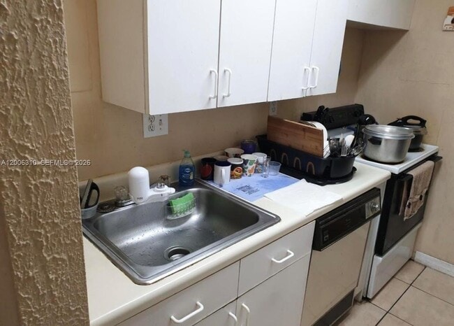 Building Photo - 10500 SW 108th Ave