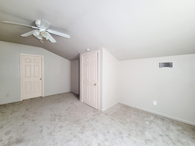 Building Photo - 17423 Ranch Country Rd