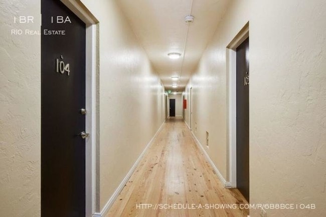 Building Photo - 1 bedroom in Denver CO 80218