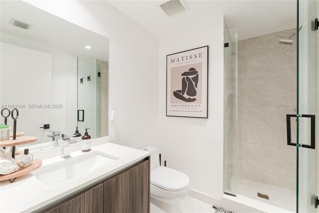 Building Photo - 488 NE 18th St