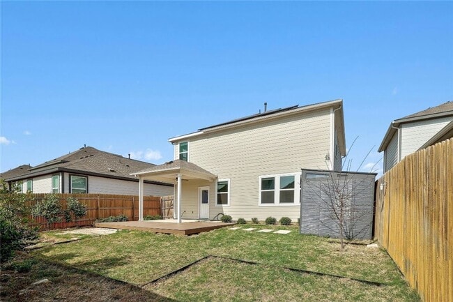 Building Photo - 15801 Crissom Ln