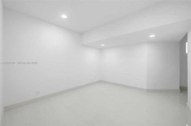 Building Photo - 22384 Thousand Pines Ln