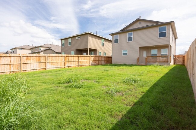 Building Photo - Spacious 4 Bed / 2.5 Bath Home – 2,243 Sq Ft + Resort-Style Amenities