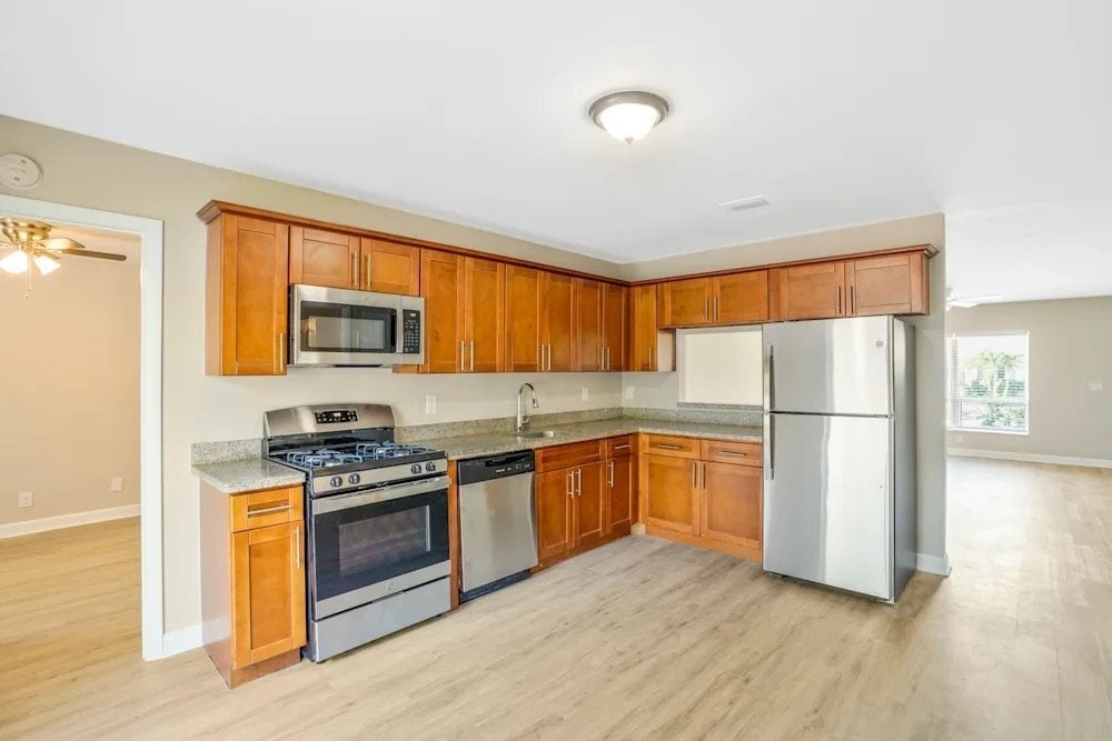 Building Photo - 6072 Lambeth Cir