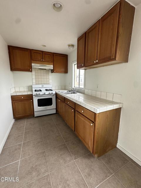 Building Photo - 1012 S Kern Ave