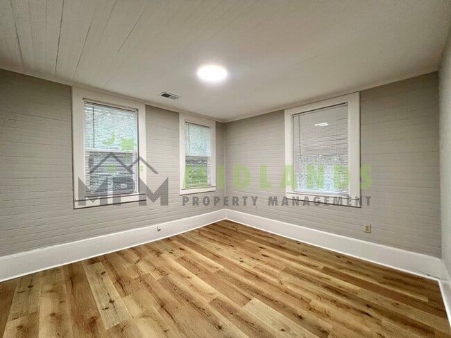 Building Photo - 1348 Ramblin Rd