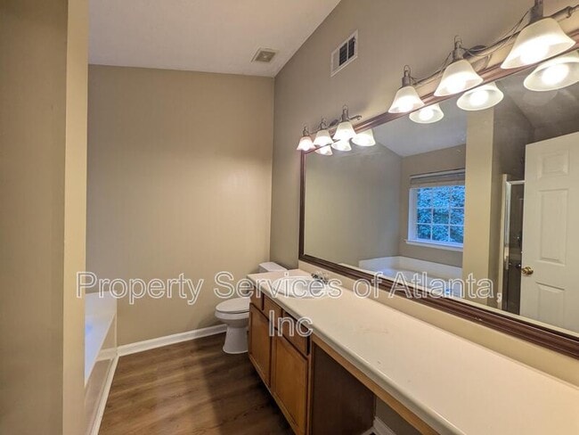 Building Photo - 518 Arbor Ridge Dr