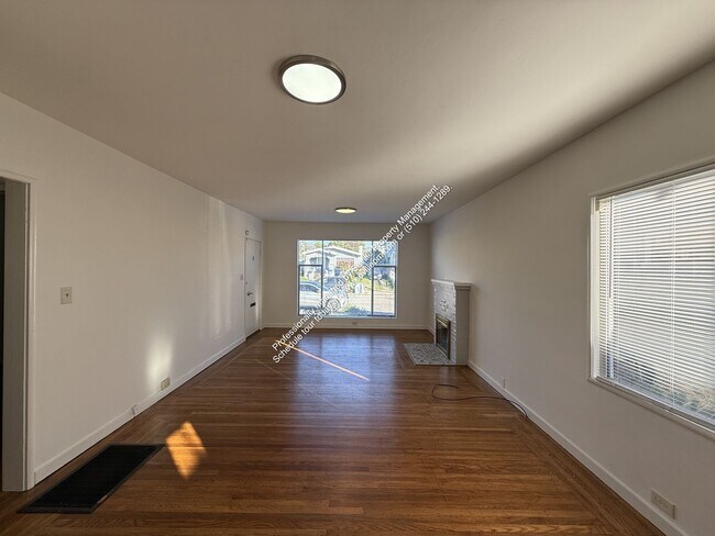 Building Photo - Berkeley Gem w/plenty of outdoor space...available now!