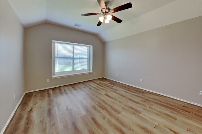 Building Photo - 22076 Knights Cove Dr
