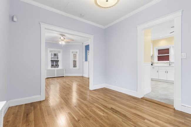 Building Photo - 25 Blanche St