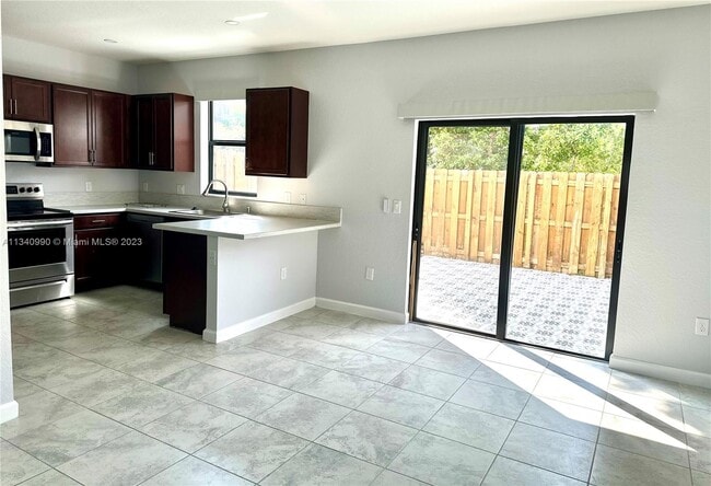 Building Photo - 246 NE 208th Ter