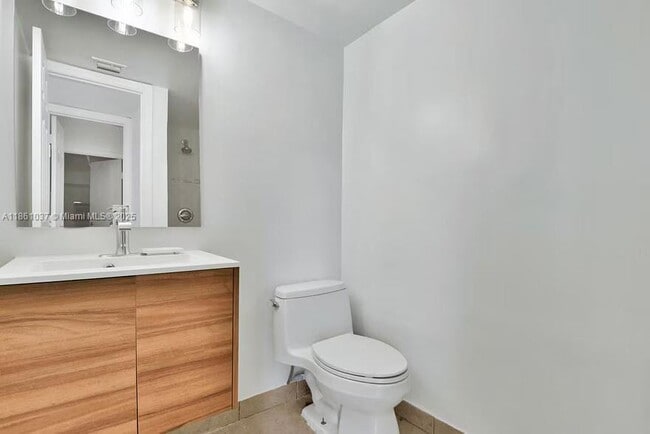 Building Photo - 3501 Magellan Cir