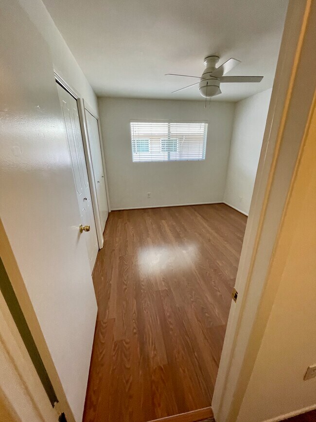 Bedroom1 entrance - 5215 Sepulveda Blvd