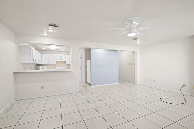 Building Photo - 100 Ramon Cardenas Dr