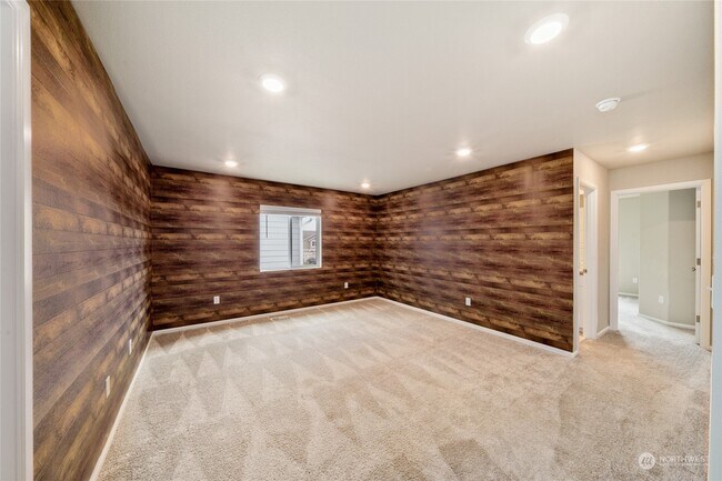 Building Photo - 2808 14th Ave NW