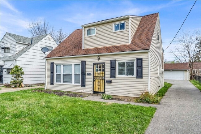 Building Photo - 17401 Wayne Dr