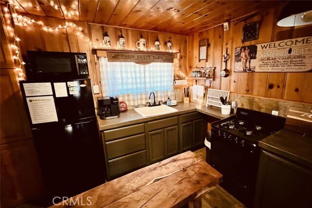 Building Photo - 40104 Mahanoy Ln