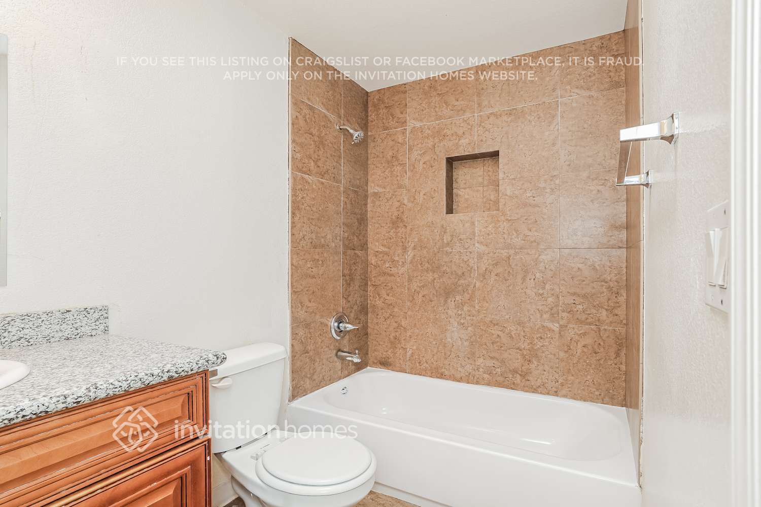 Building Photo - 7501 W Whitton Ave